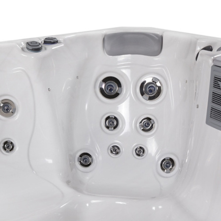 Гидромассажный спа-бассейн Wellis Elbrus Standard